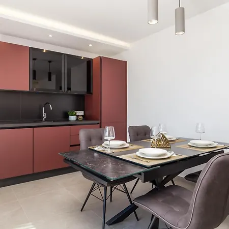 2 Bedroom Gorgeous In בית נופש וולוסקו