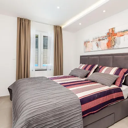 2 Bedroom Gorgeous In * Volosko