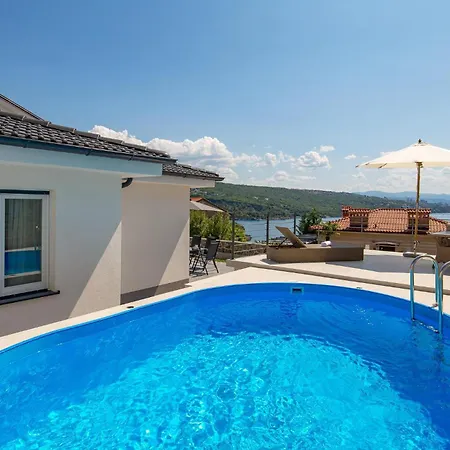 2 Bedroom Gorgeous In בית נופש וולוסקו
